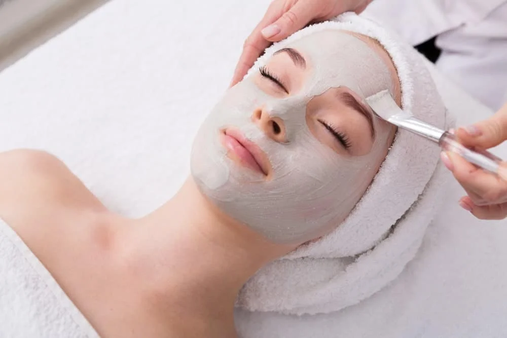 Signature-Facial-min
